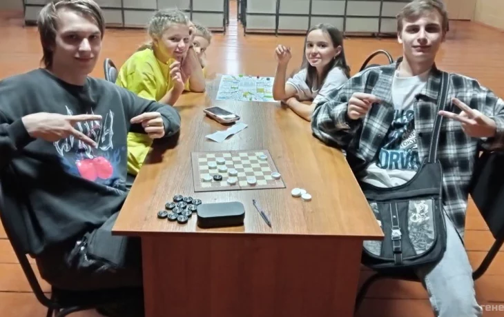 "Твой ход"! "Твой ход"!