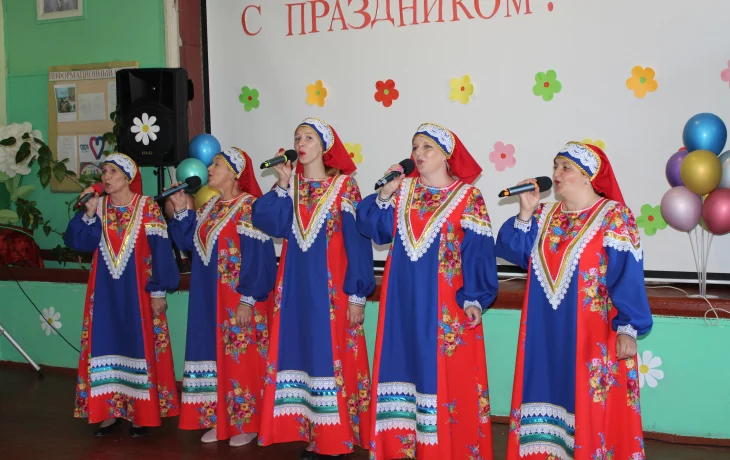 "Мы дарим людям праздник!" "Мы дарим людям праздник!"