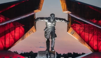 23 августа 1943 года -День воинской славы России.
